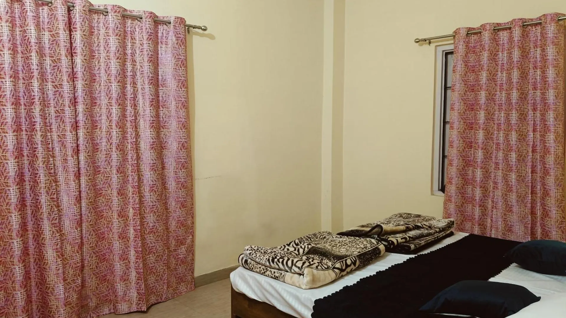 Vidya Family Stay فاراناسي شقة
